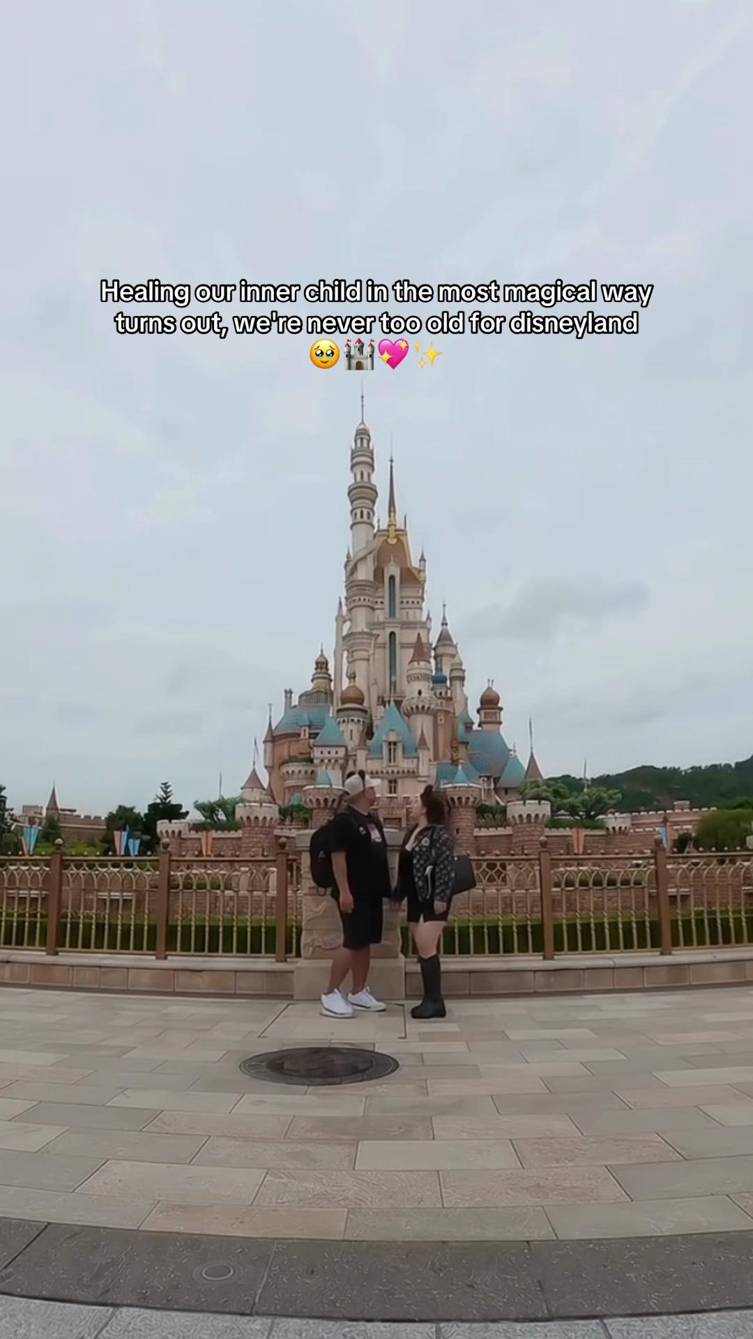 @applejmontez