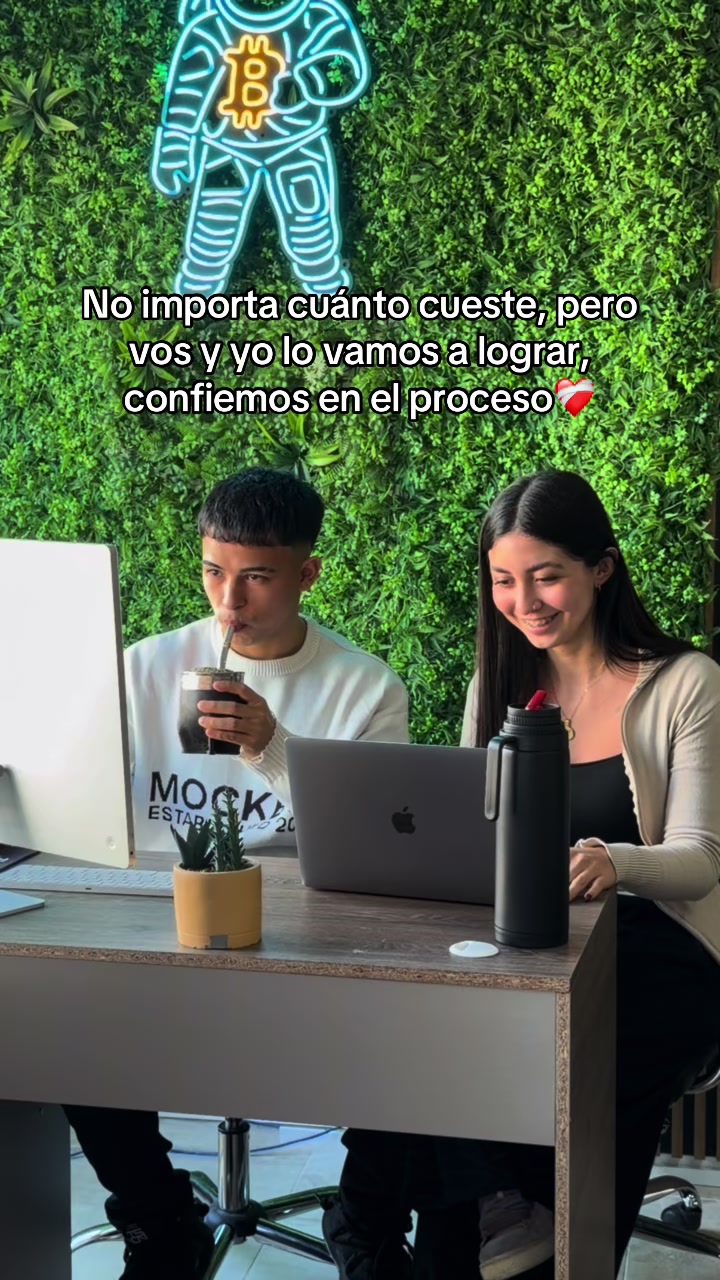 @Camila Herrera👩🏻💻