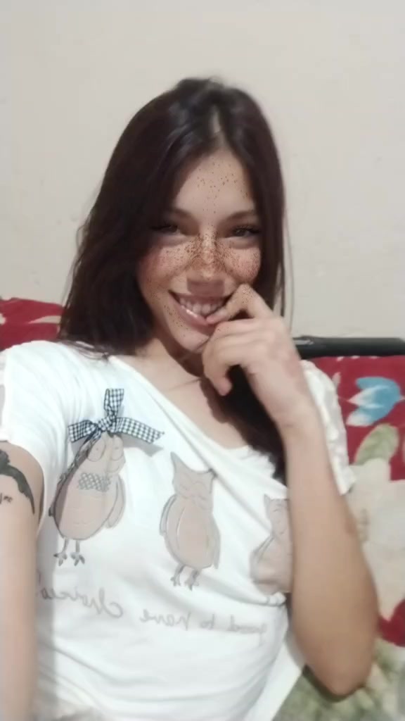 @👸🏽💋