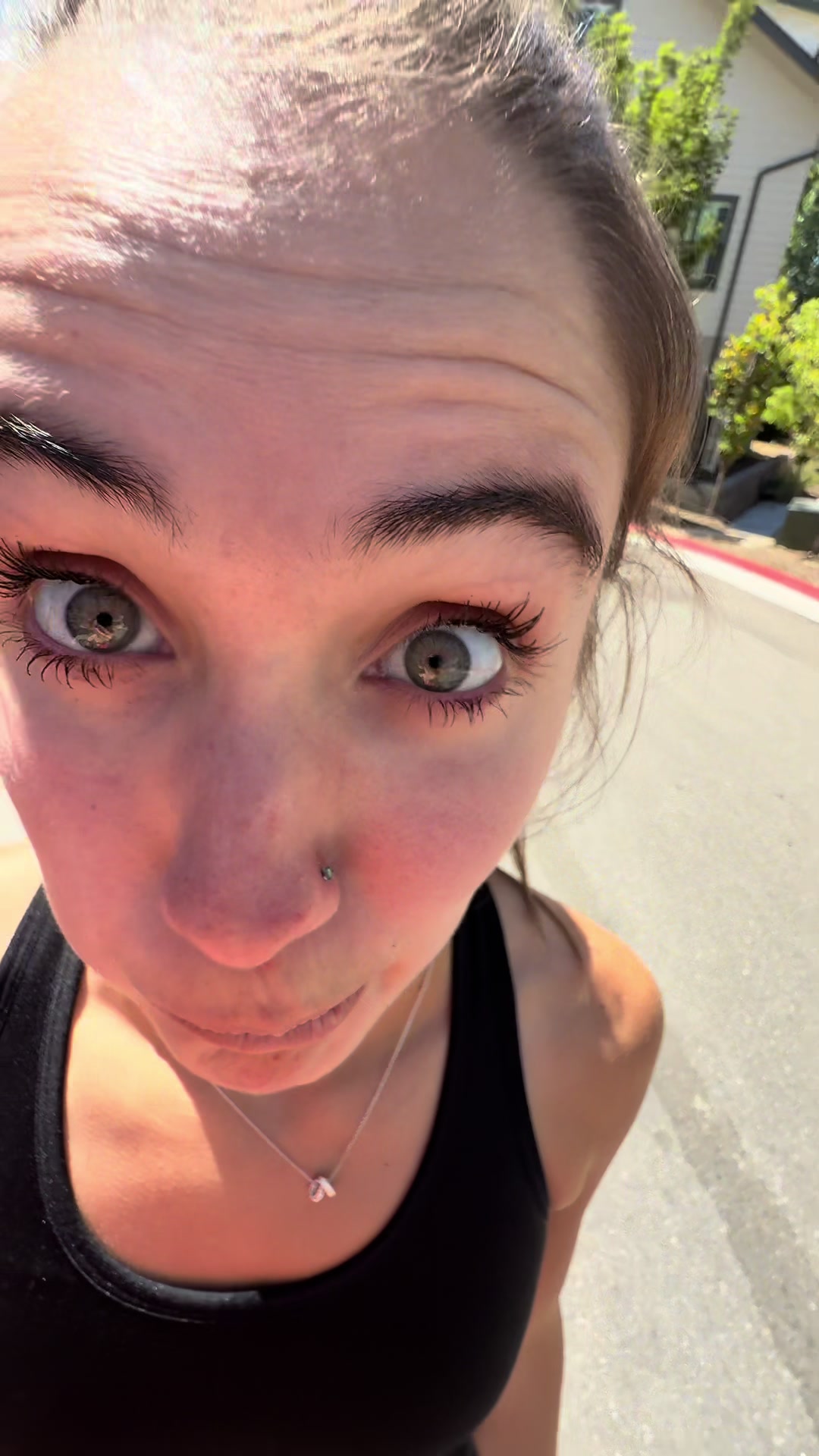 @zoeypraise_
