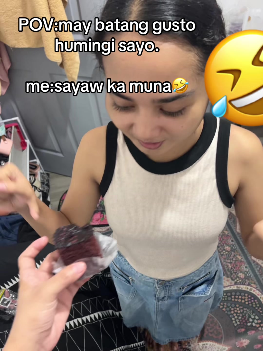 @👾