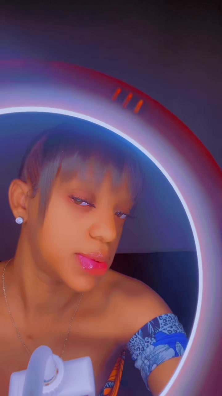 @ItsmeWhoYouu😍