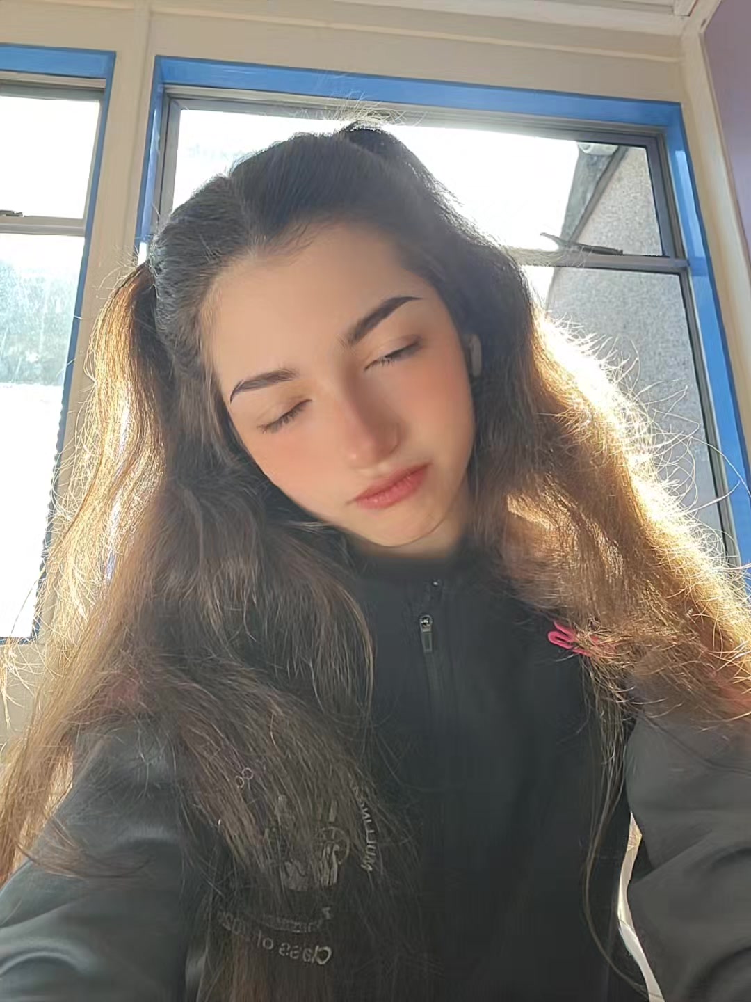 @Elvira 🇺🇦🇮🇪