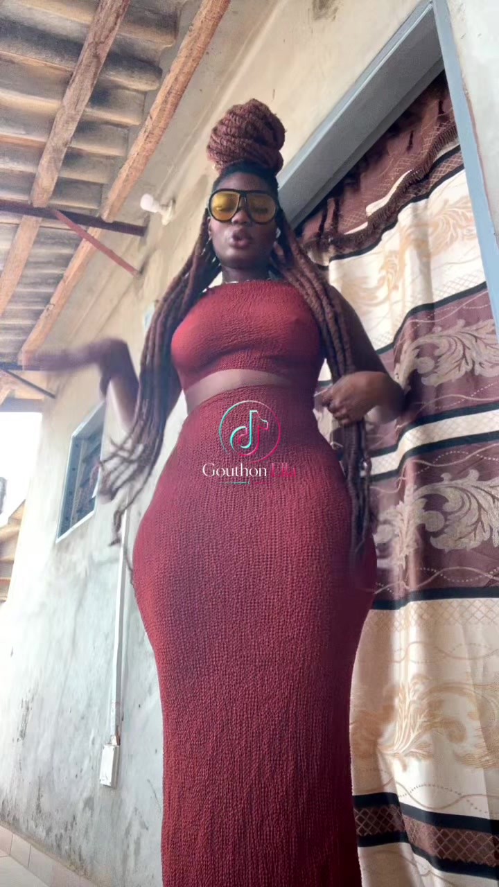 @Ella🦂❤️