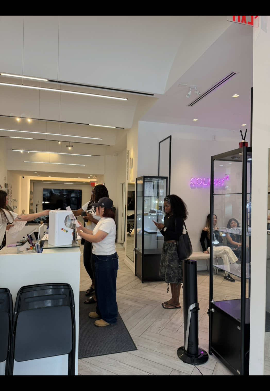 @Colibri Tattoo and Piercing