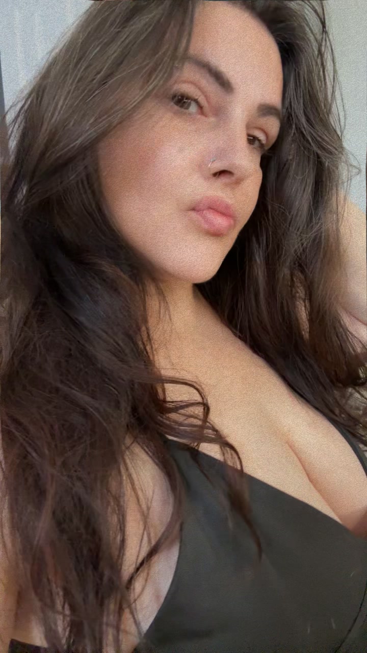 @annaritalovee