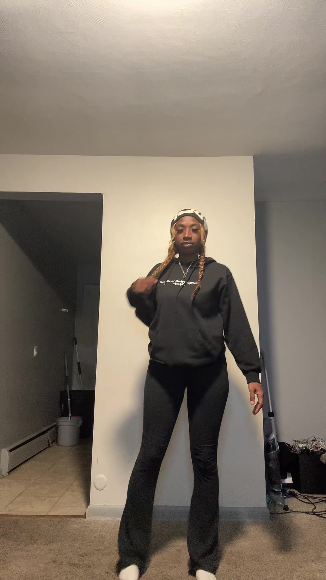 @pradabay.
