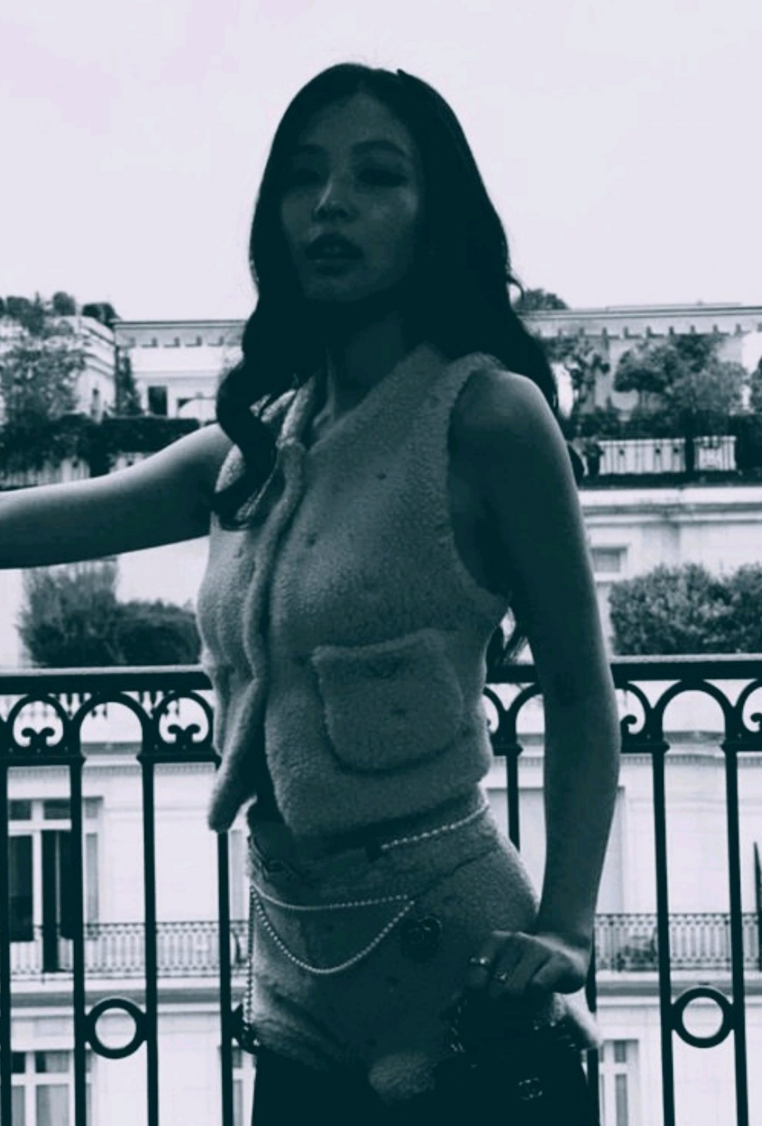 @JIJI. E