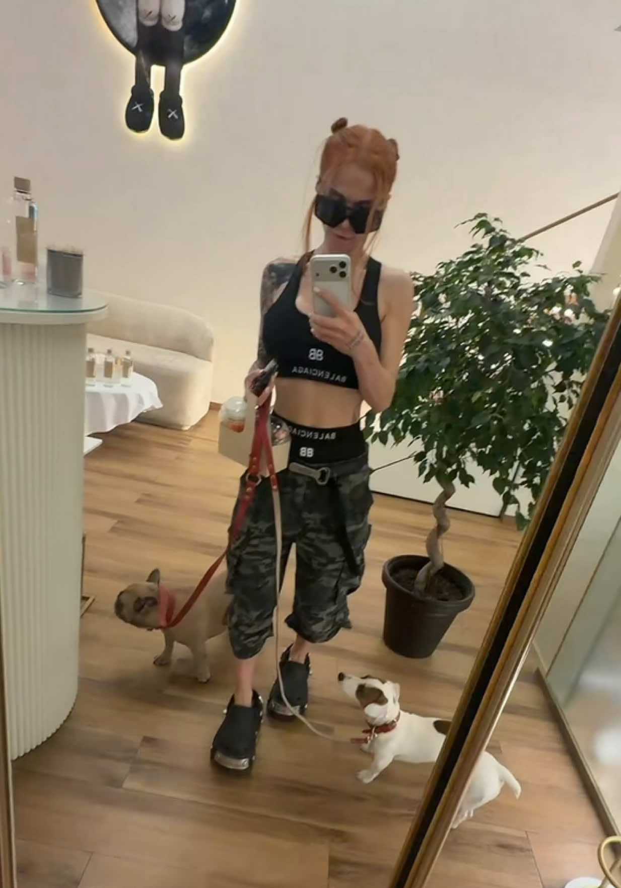 @leona_kaif
