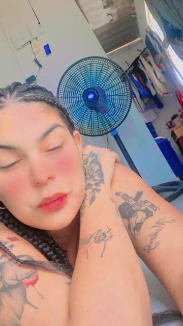 @❣️ la mu&ntilde;eca ❣️