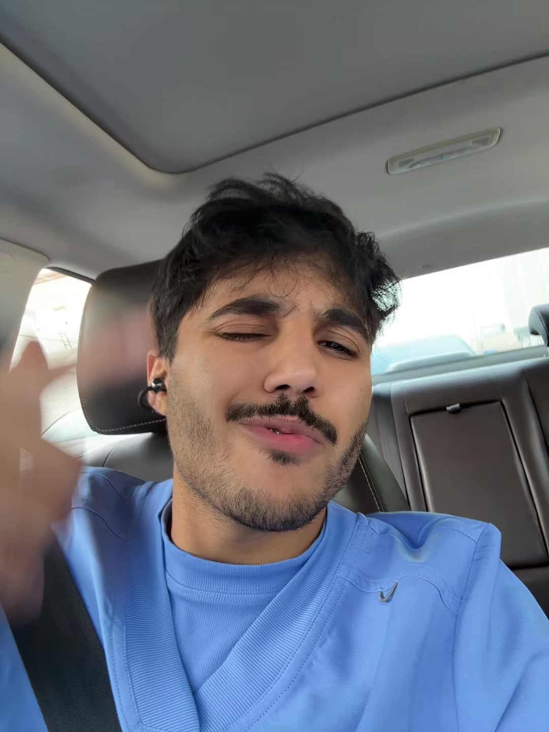 @🍍