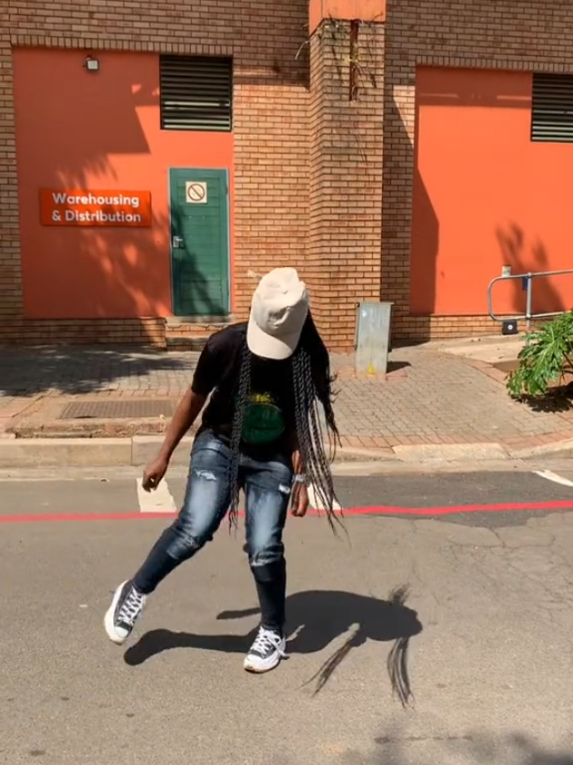 @nomthandazo