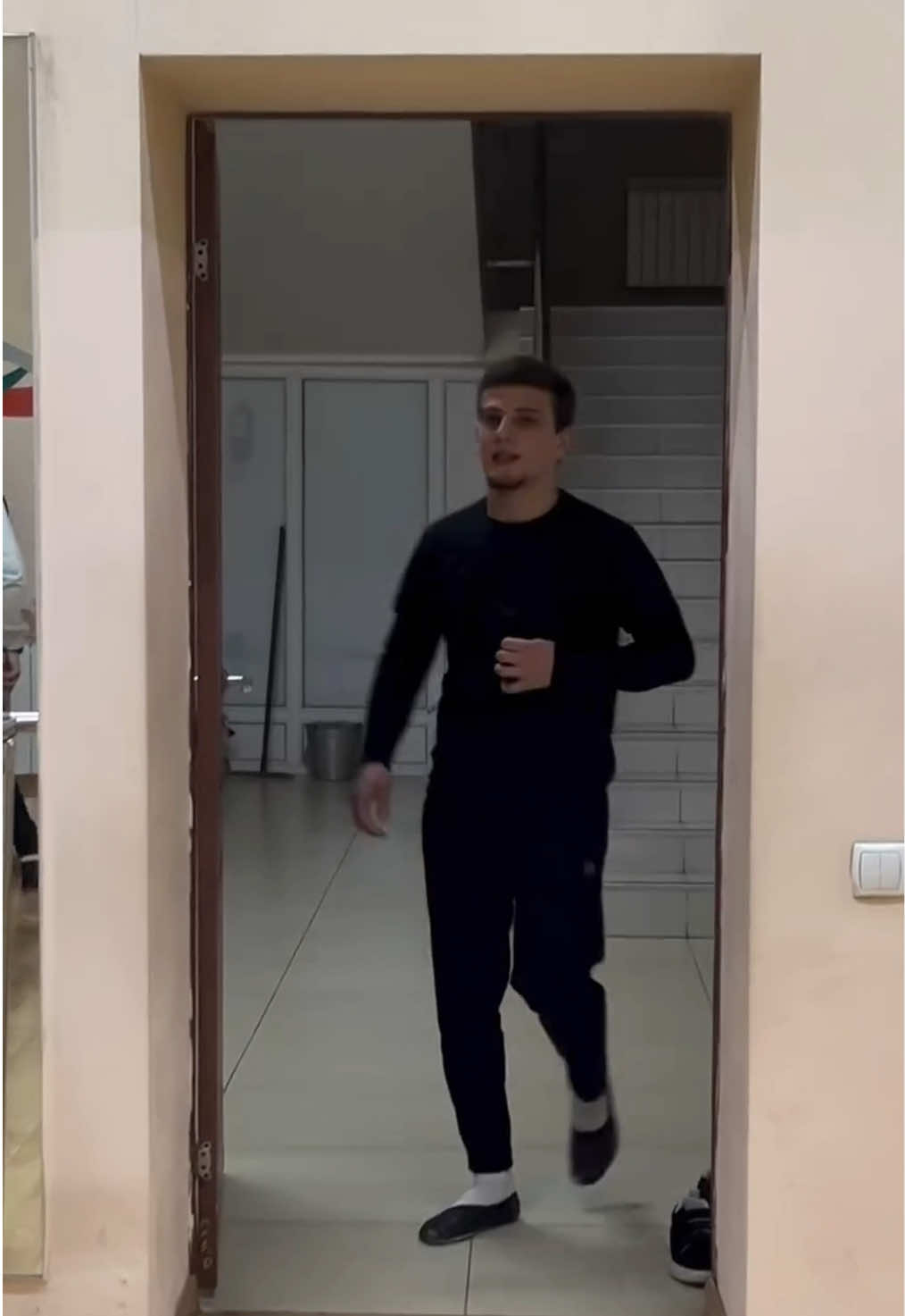 @djonsariev