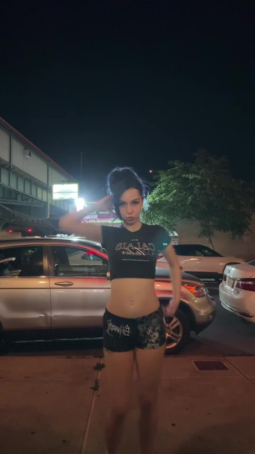 @qh0st1n