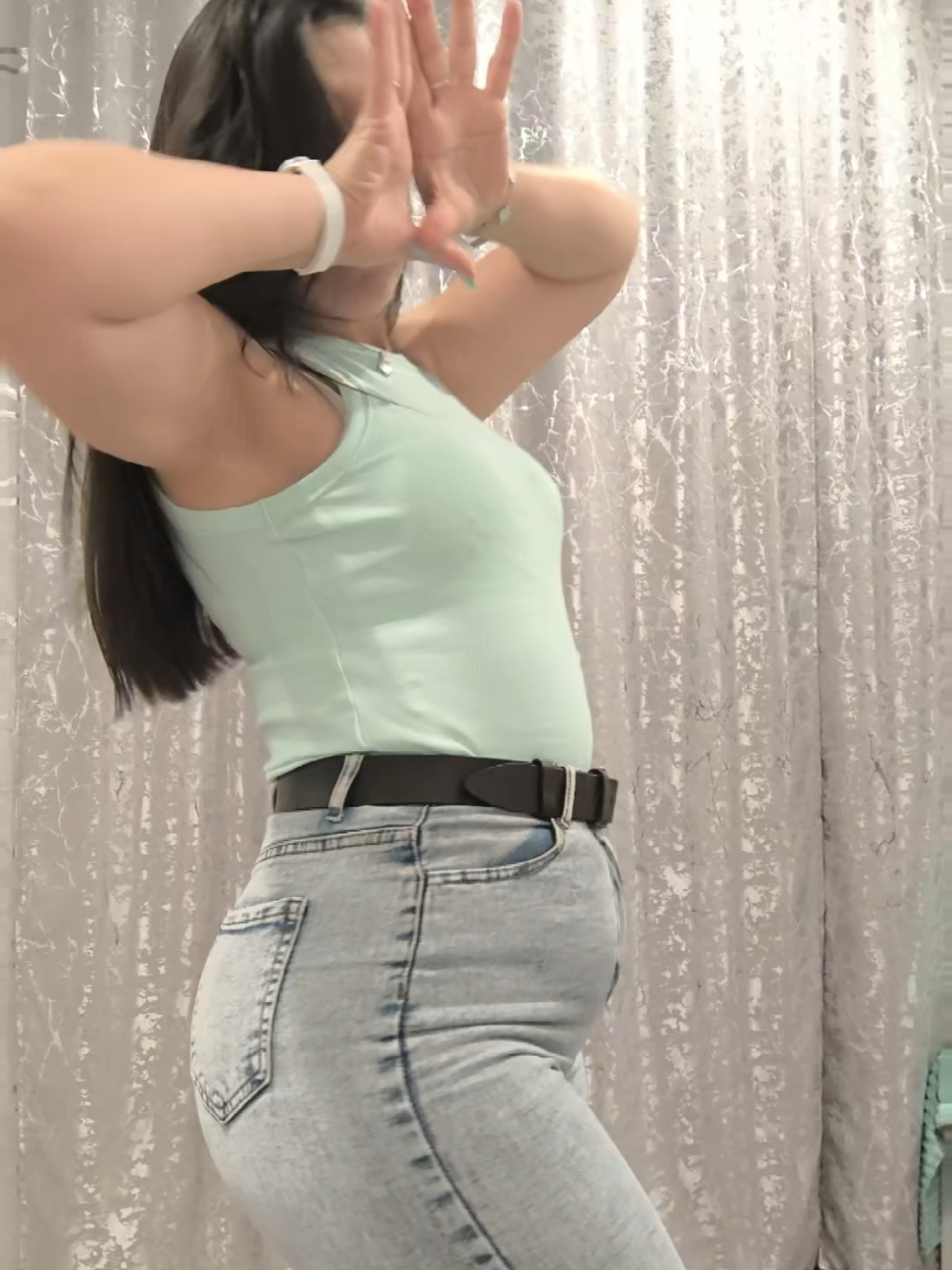 @Мехри