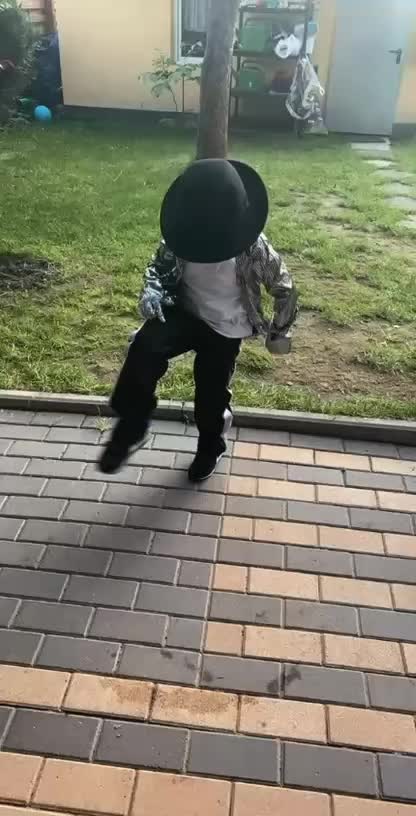 @EZiDISCHER LÖWE 🦁🫵🔥😎