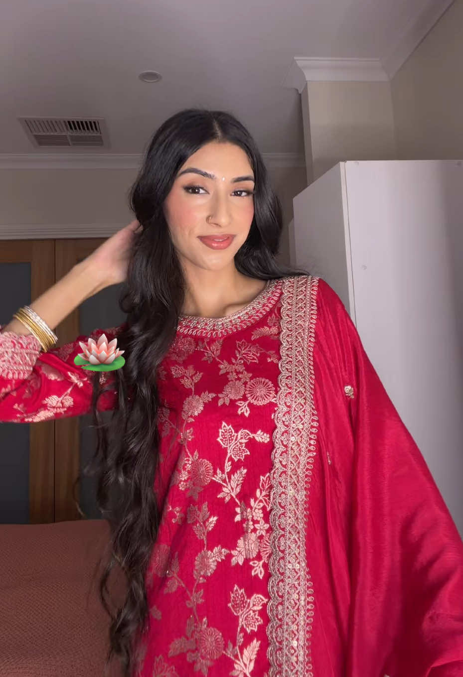 @Laxmi 👸🏻🇳🇵