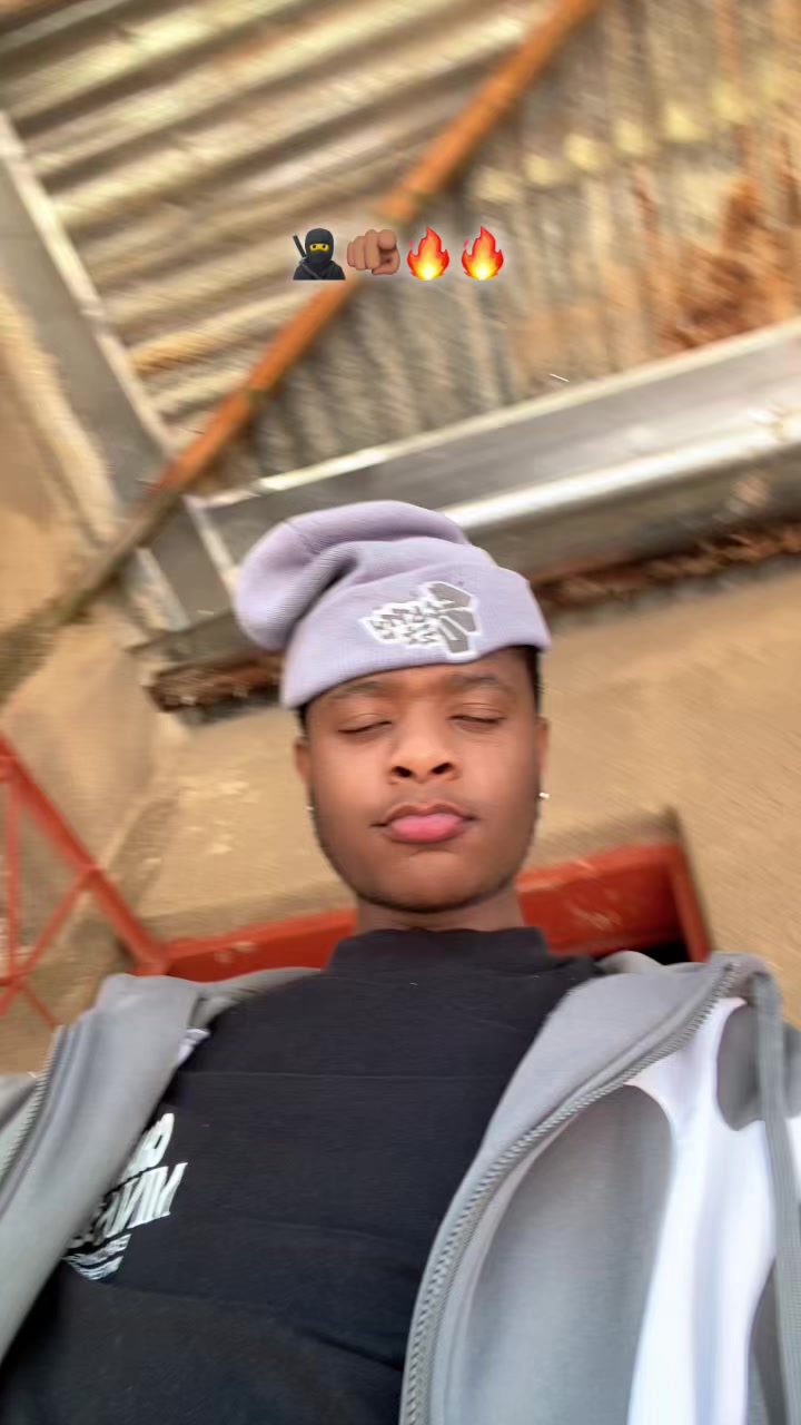 @Kamogelo_