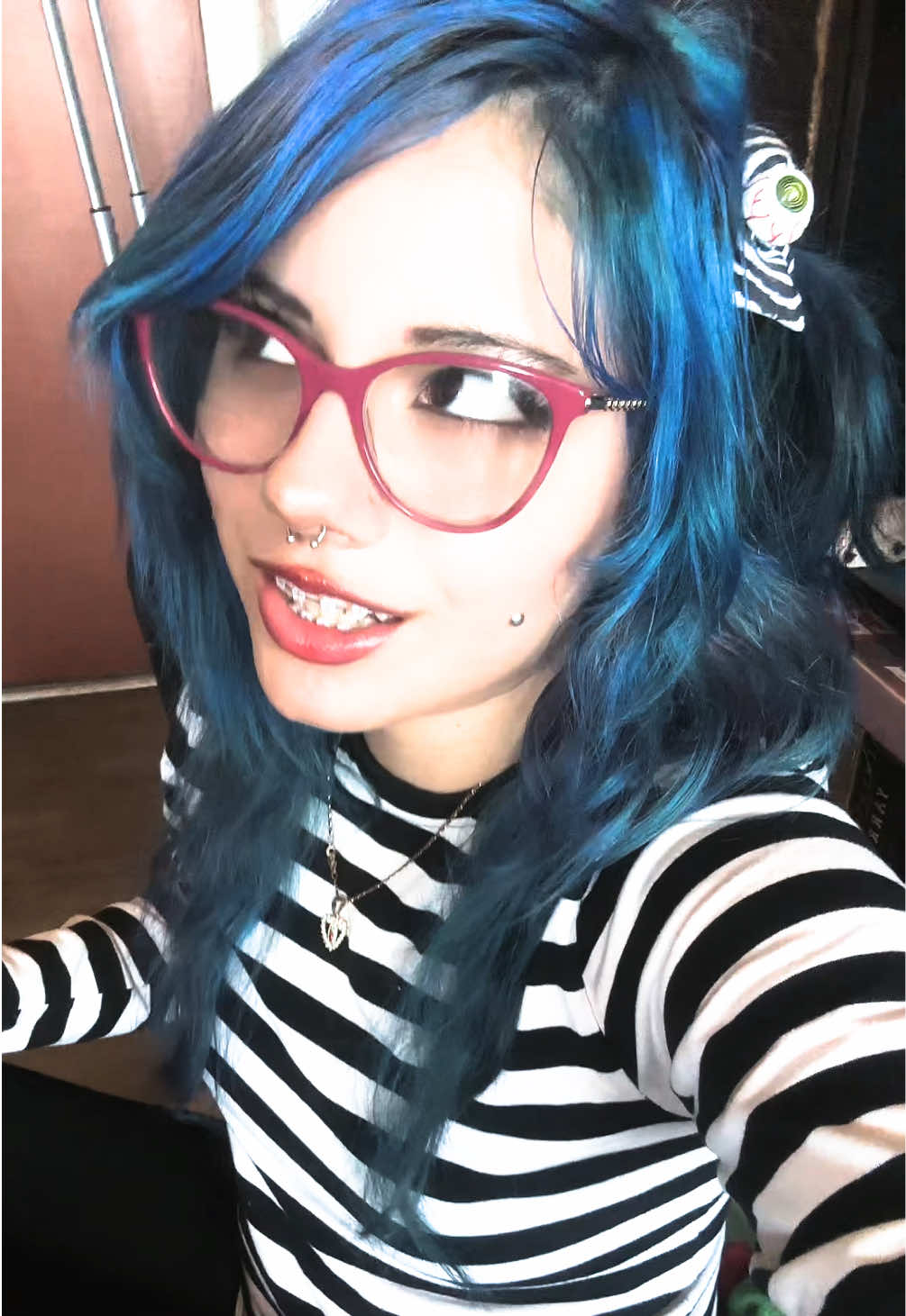 @dyinglivegirl