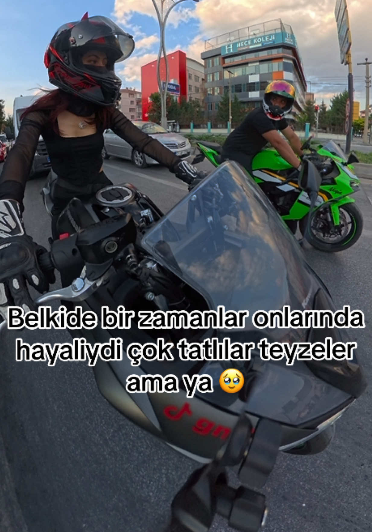 @GamzeErg&uuml;l