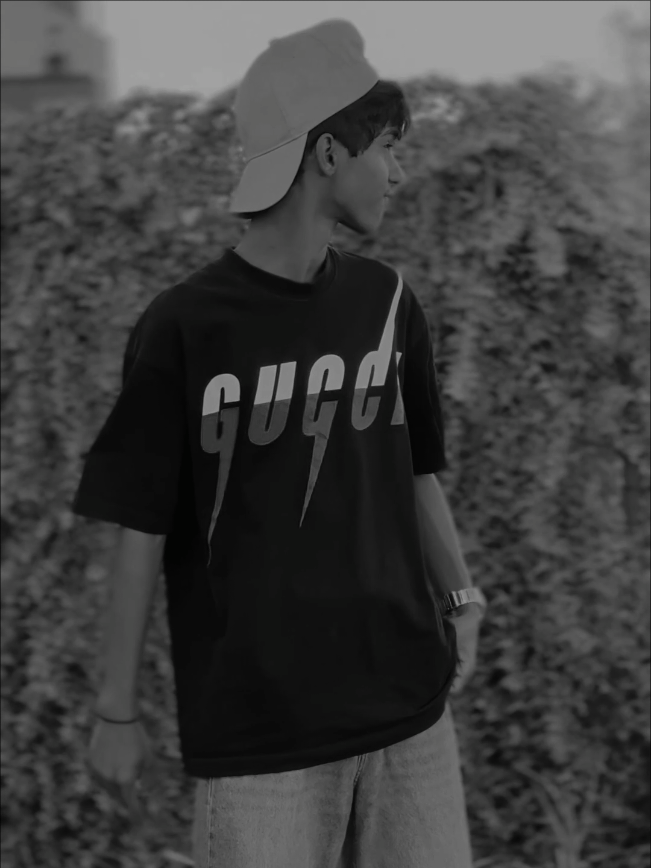 @𝑲𝒂𝒖𝒔𝒉𝒛 🦢ᥫ᭡.