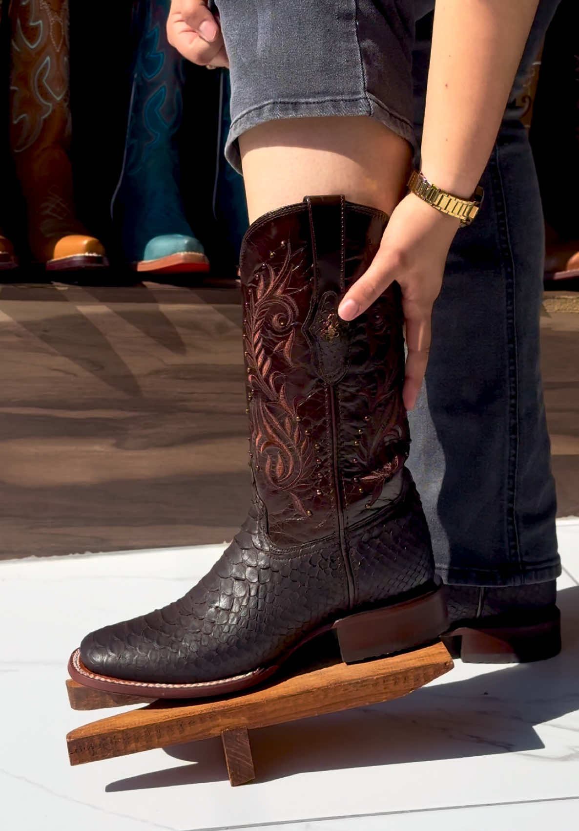 @Brenda M Boots