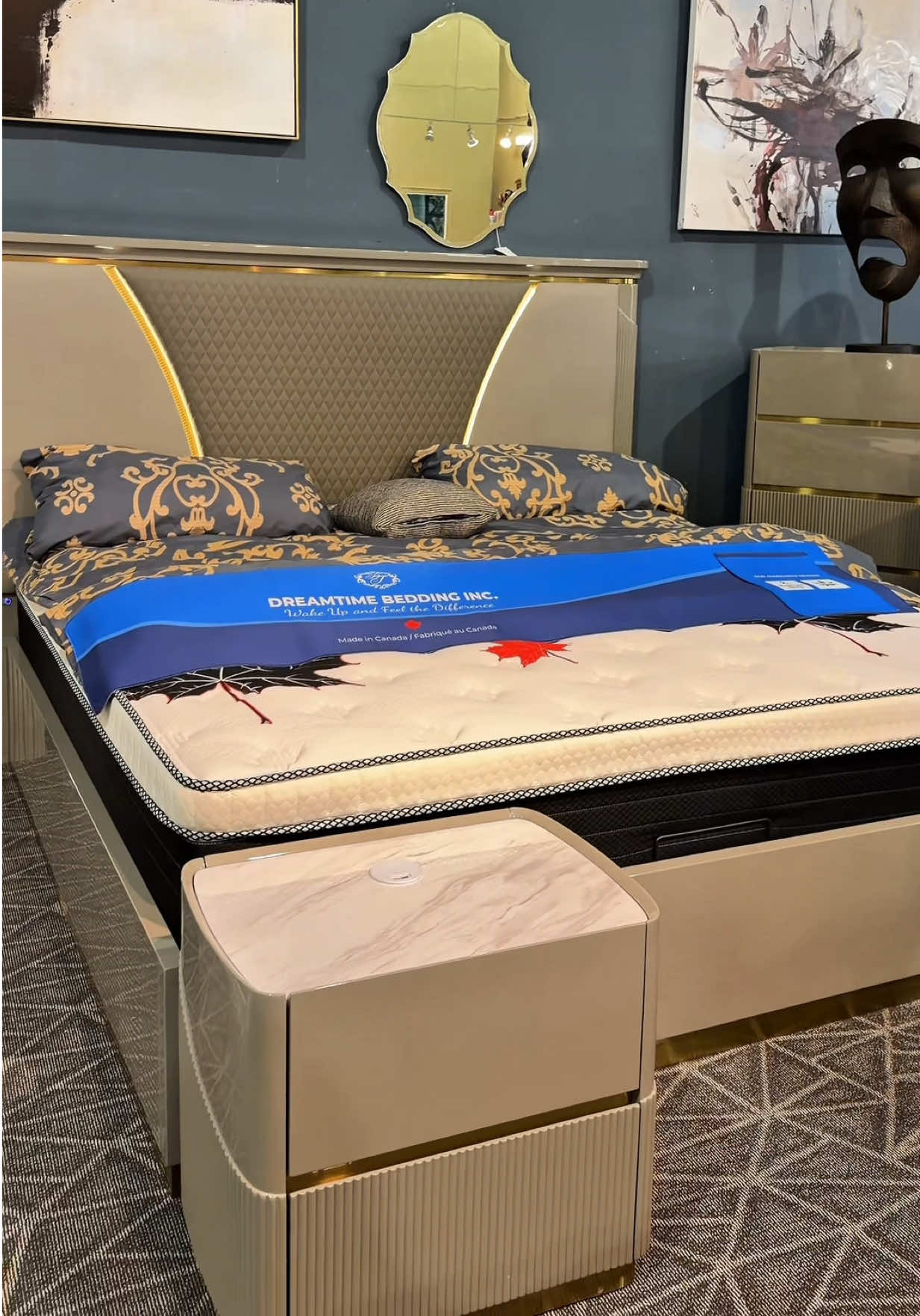 @Royal living furniture
