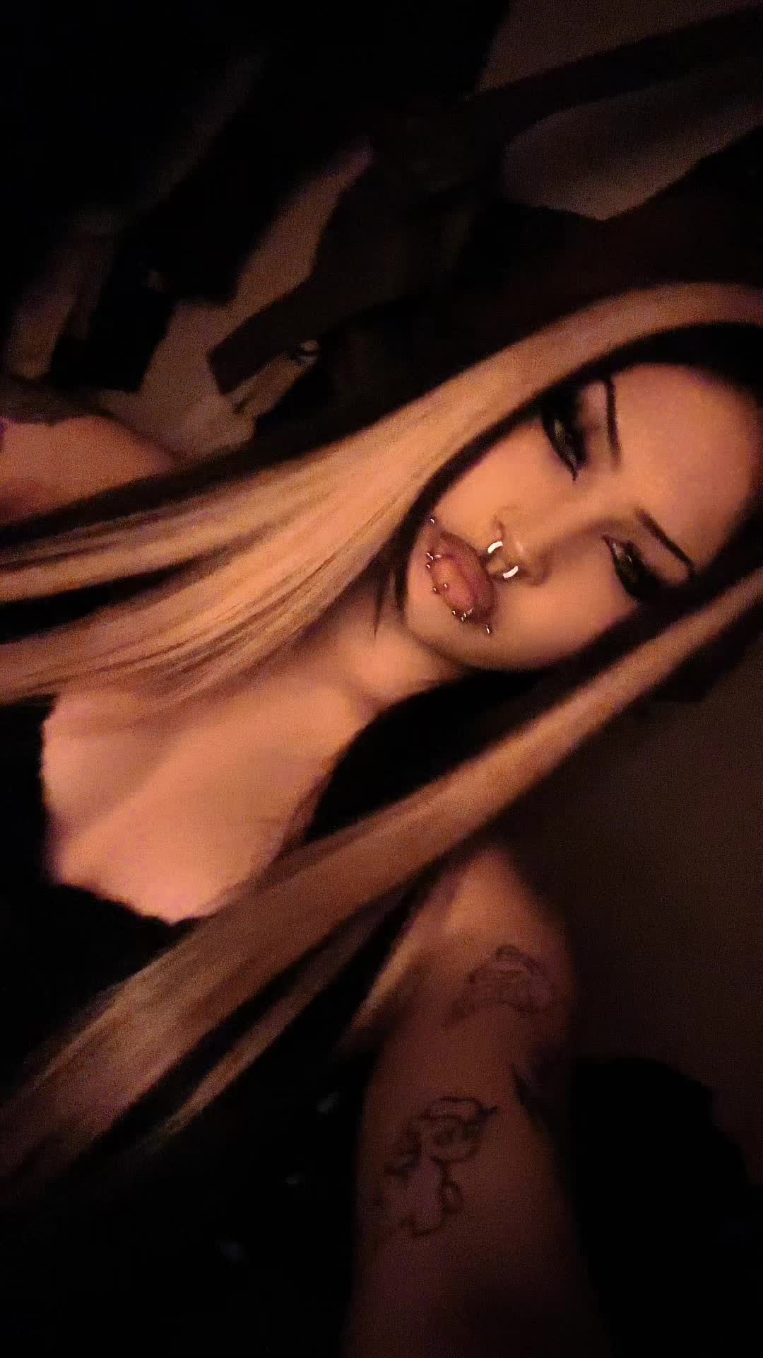 @★ violet vicious ★