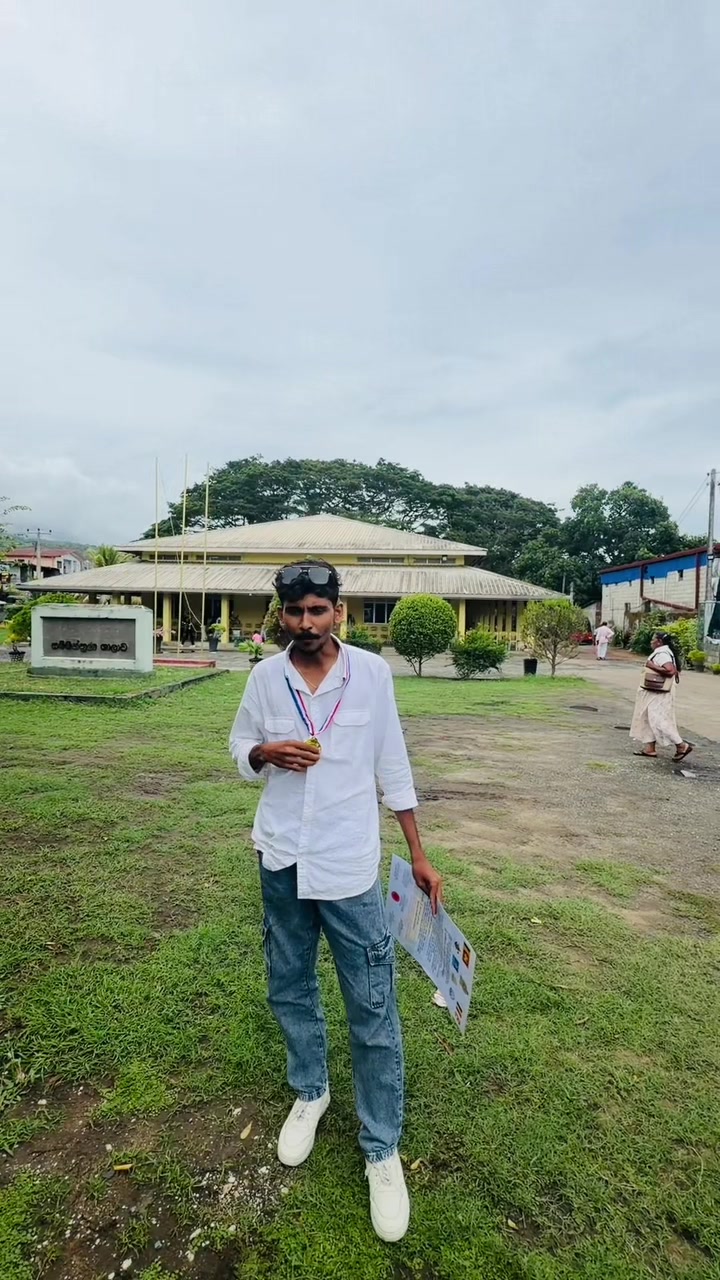 @Supun sadharu ( ටිටියා)