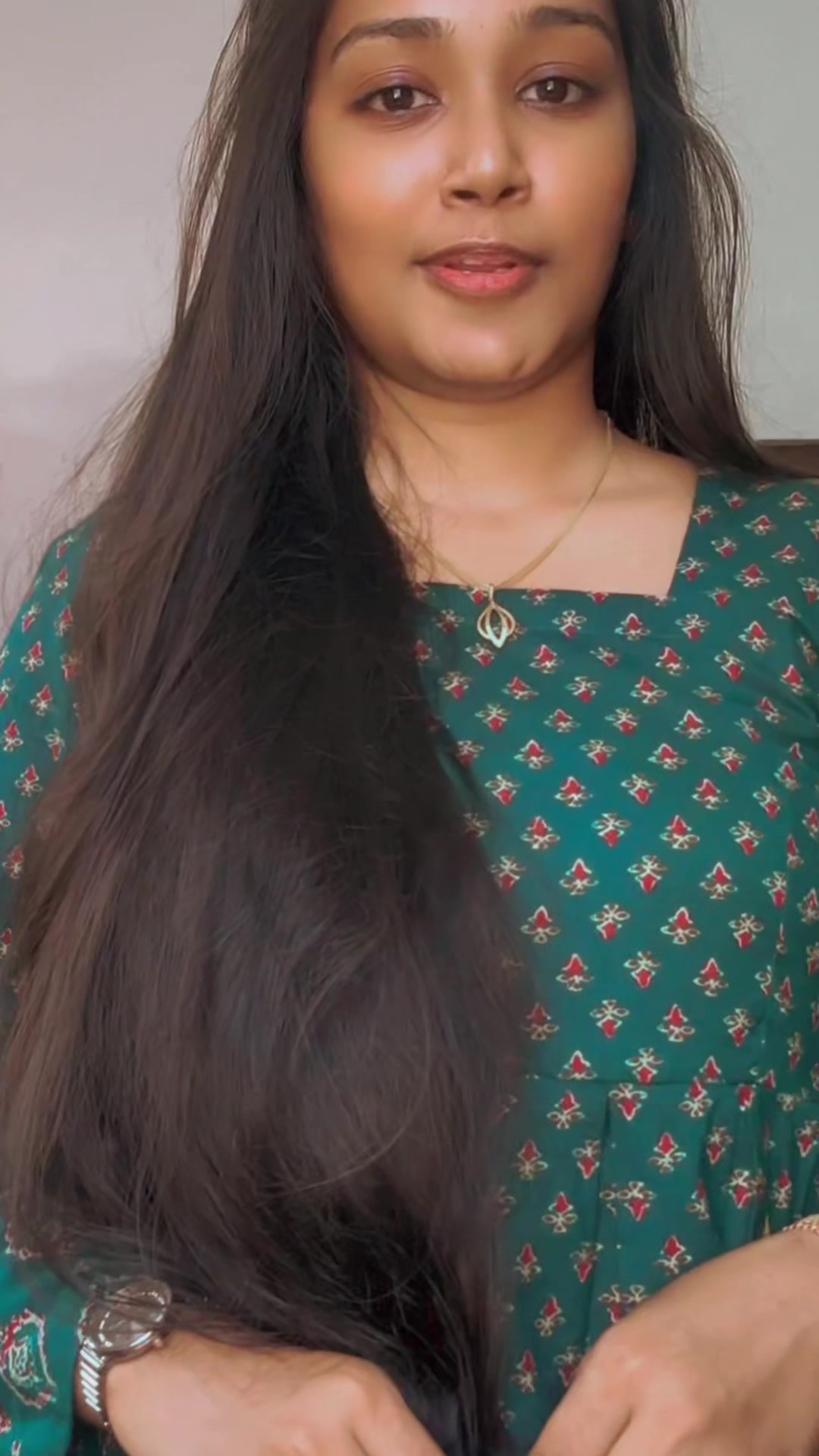 @Gayathri🦋👀