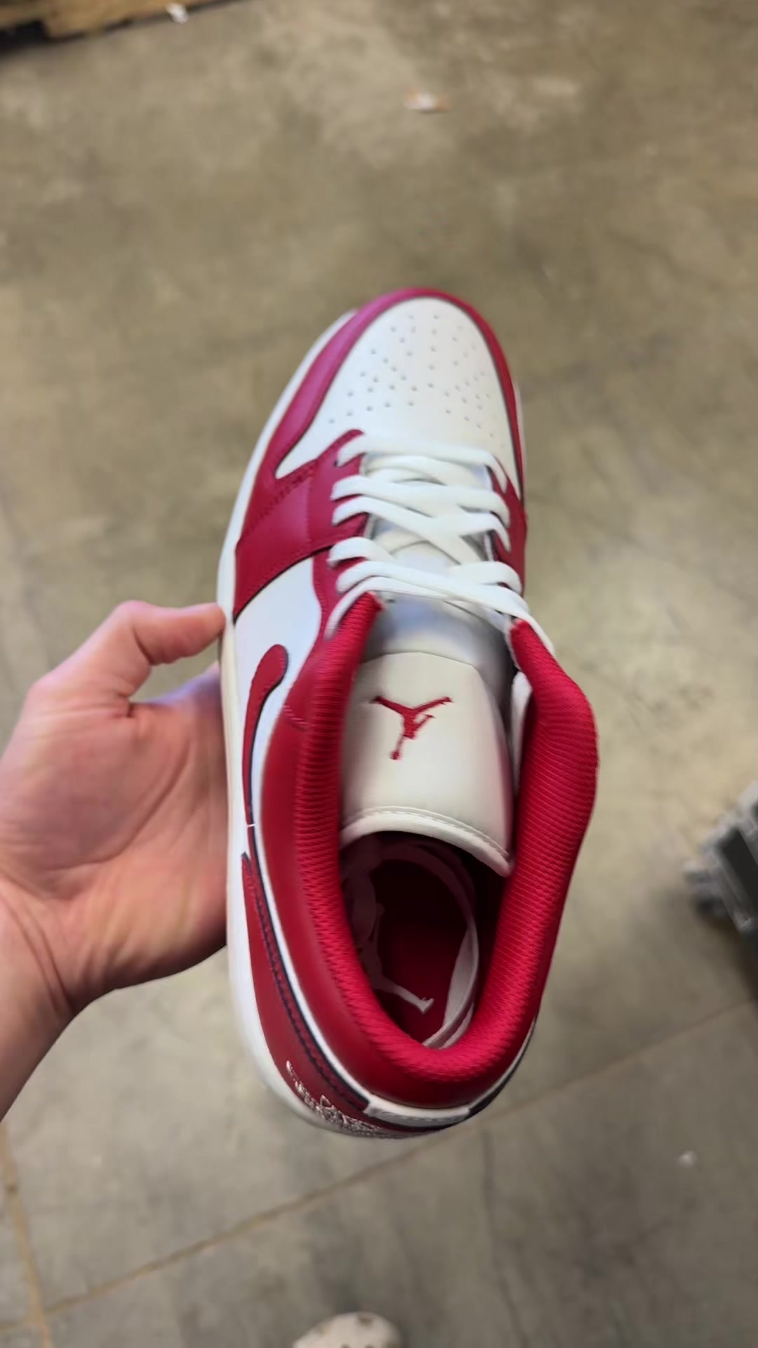 @VERIFIED SNEAKER DEALS