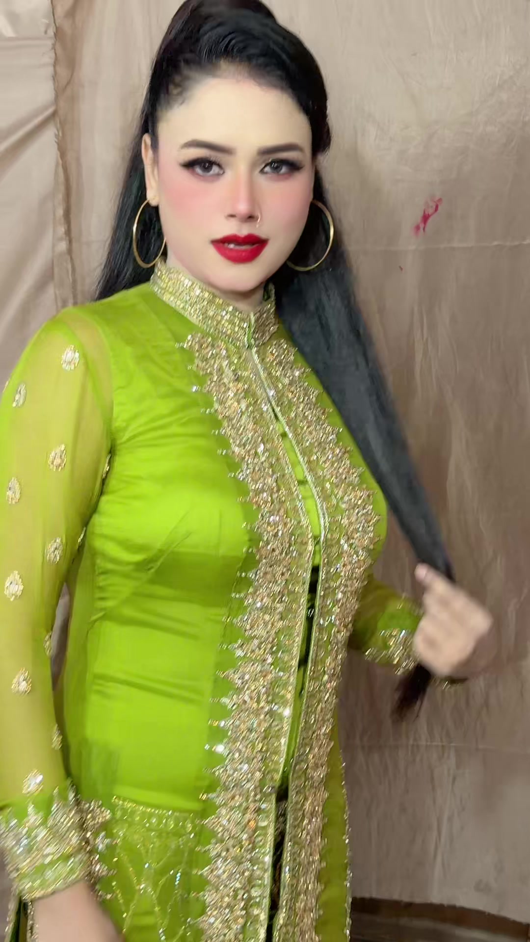 @Nishakhan official