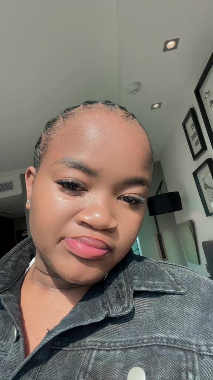@Ofentse