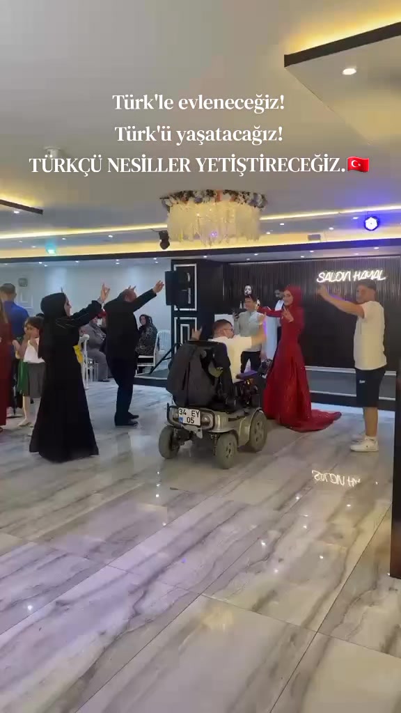 @Hilalbzkrtmrkoç