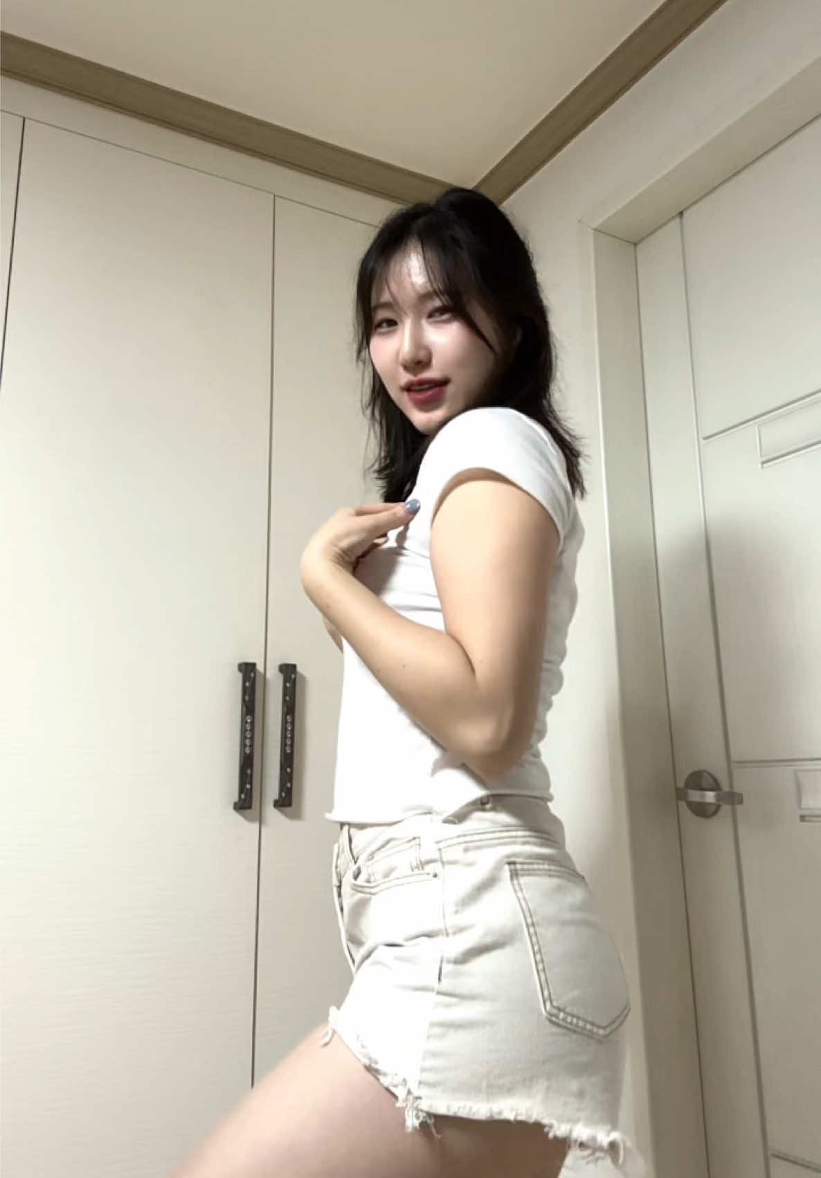 @anoey