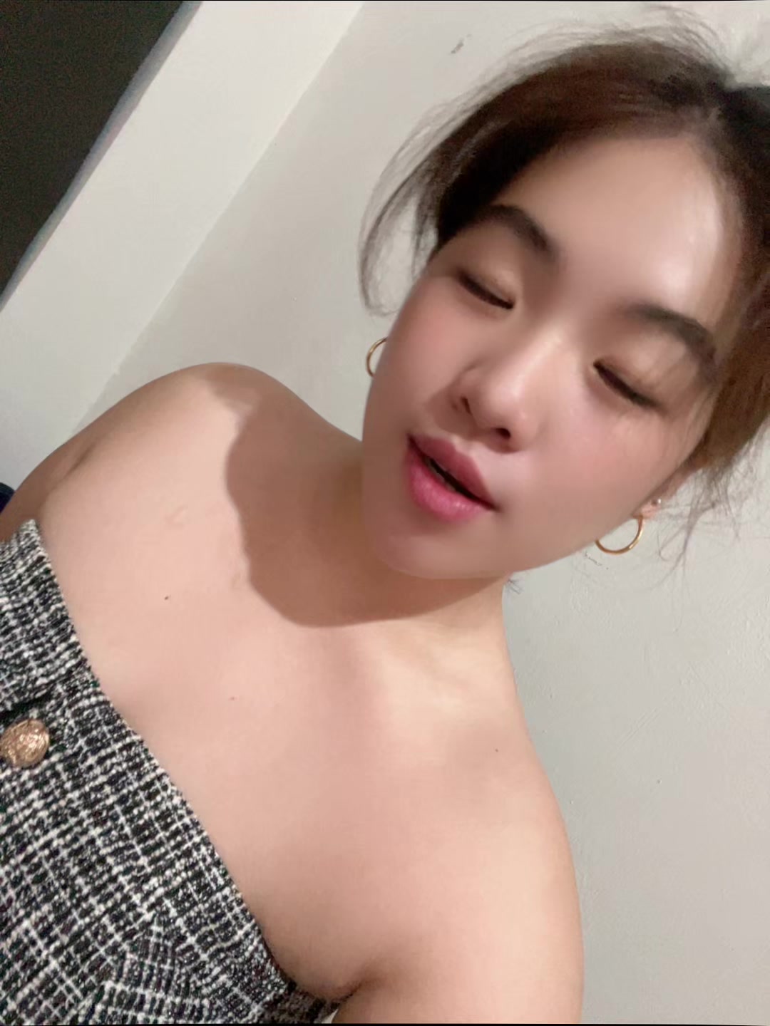 @Shania Lowwis Yagonda