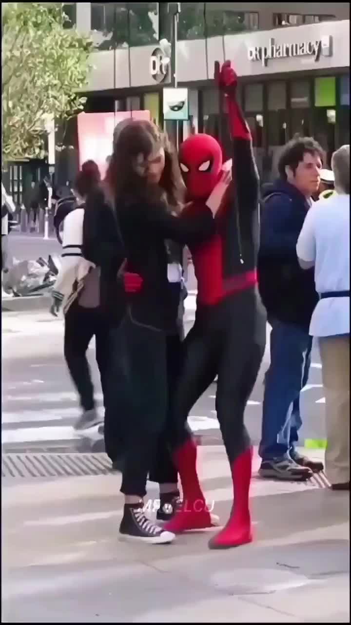 @🦇
