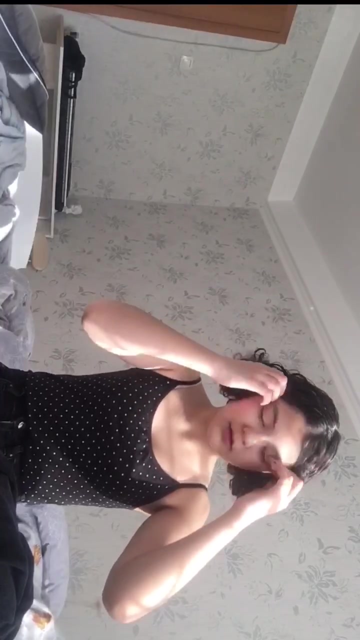@???