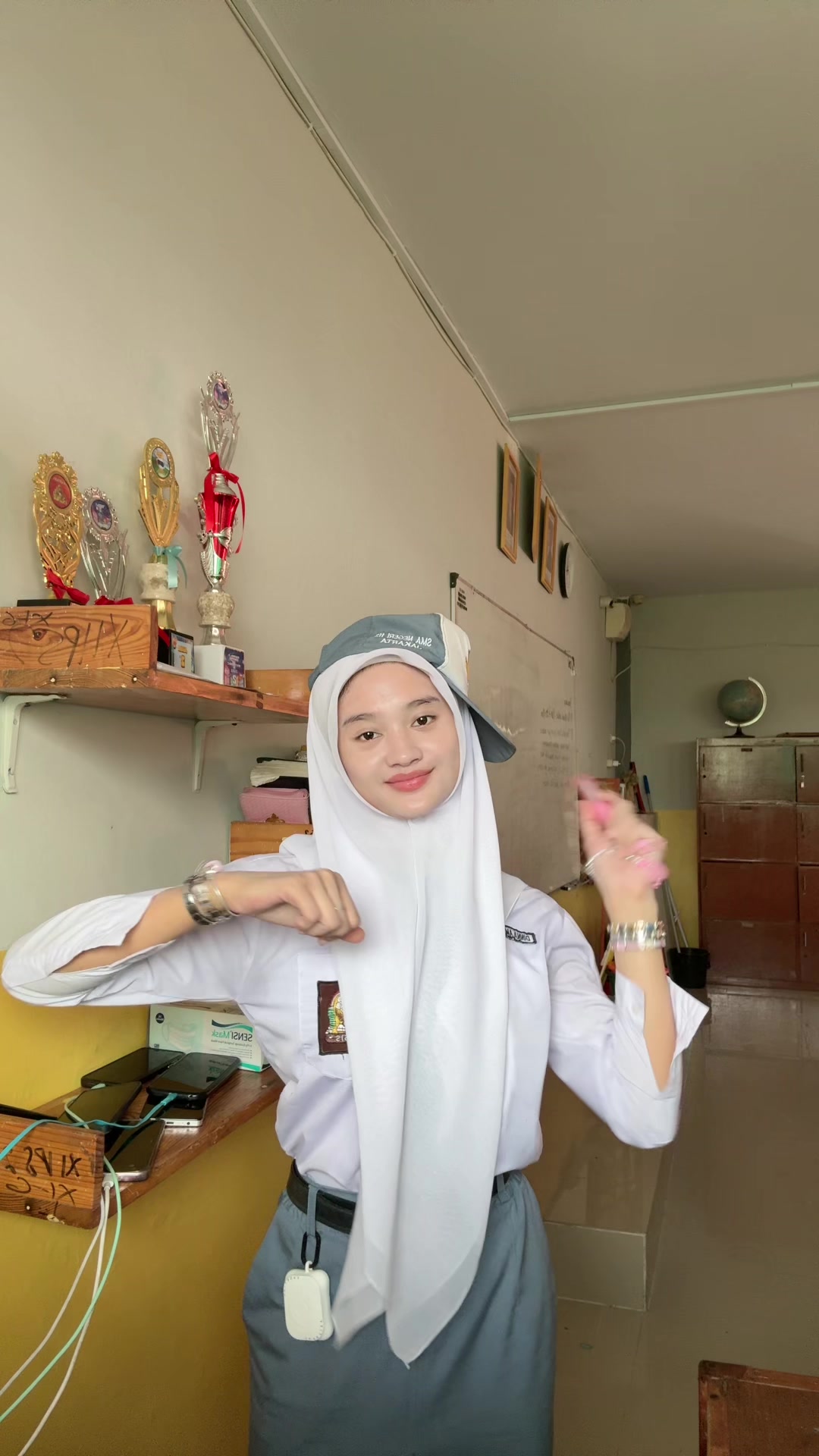 @dinnaputriparker