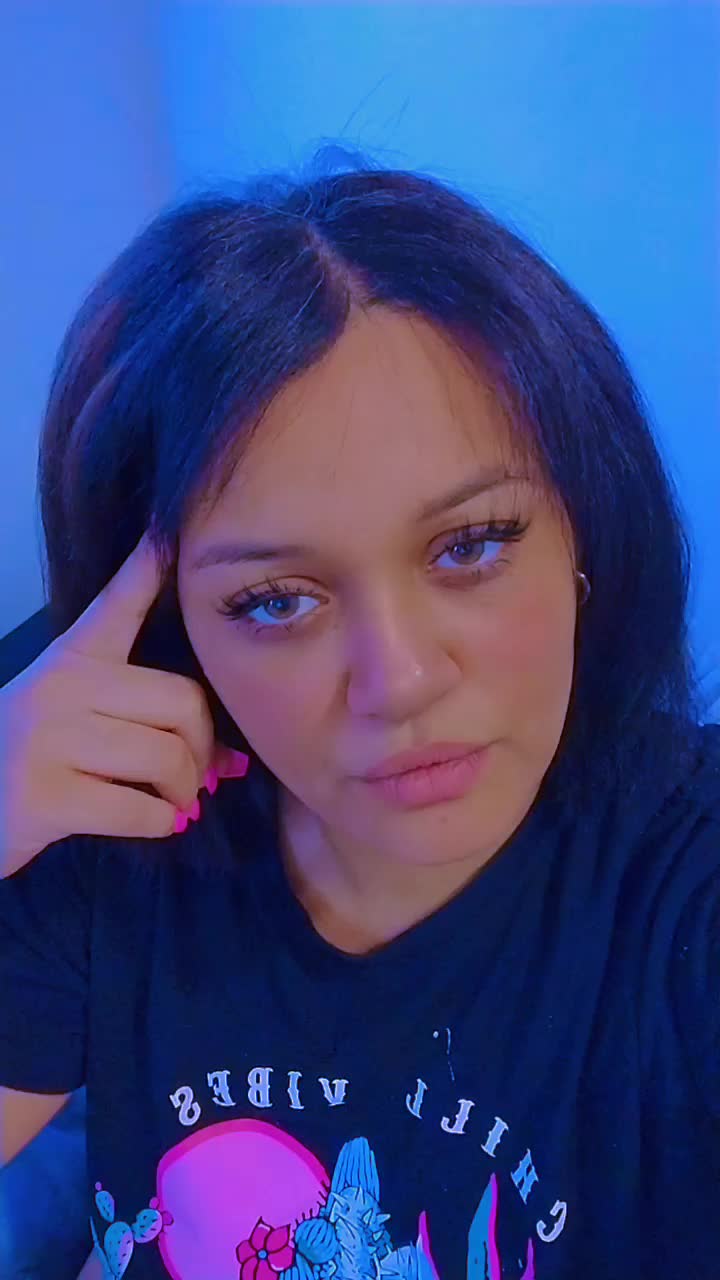 @Julianette