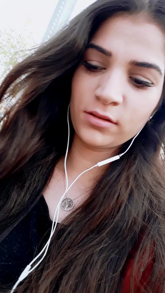 @özdemir (instagram)