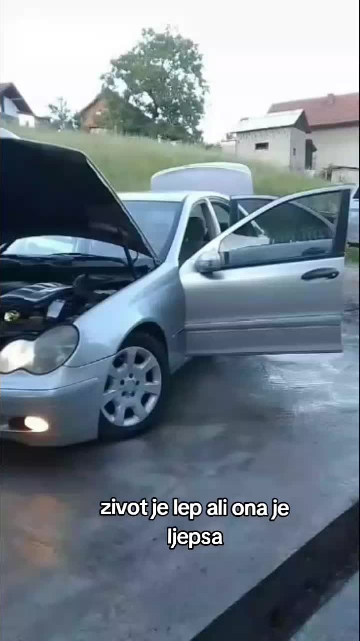 @Mujo_283