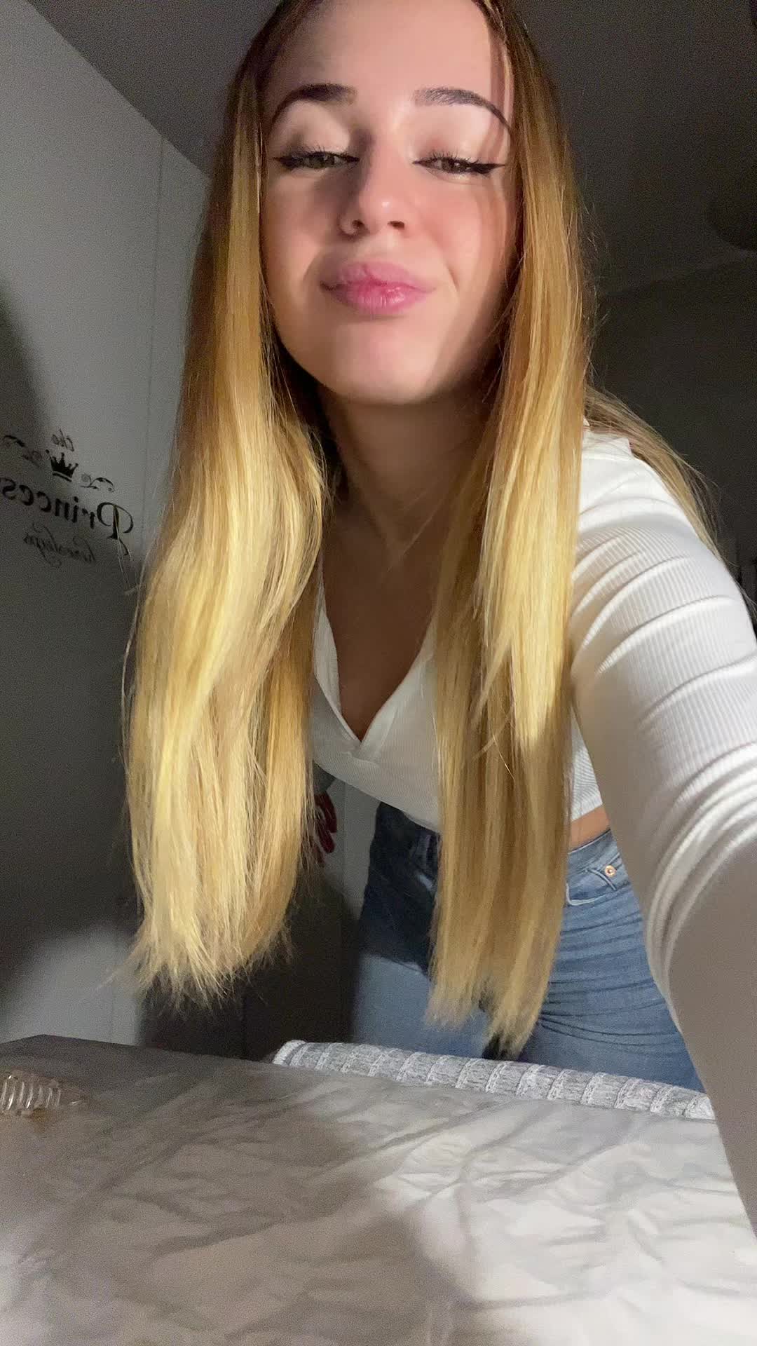 @sissi