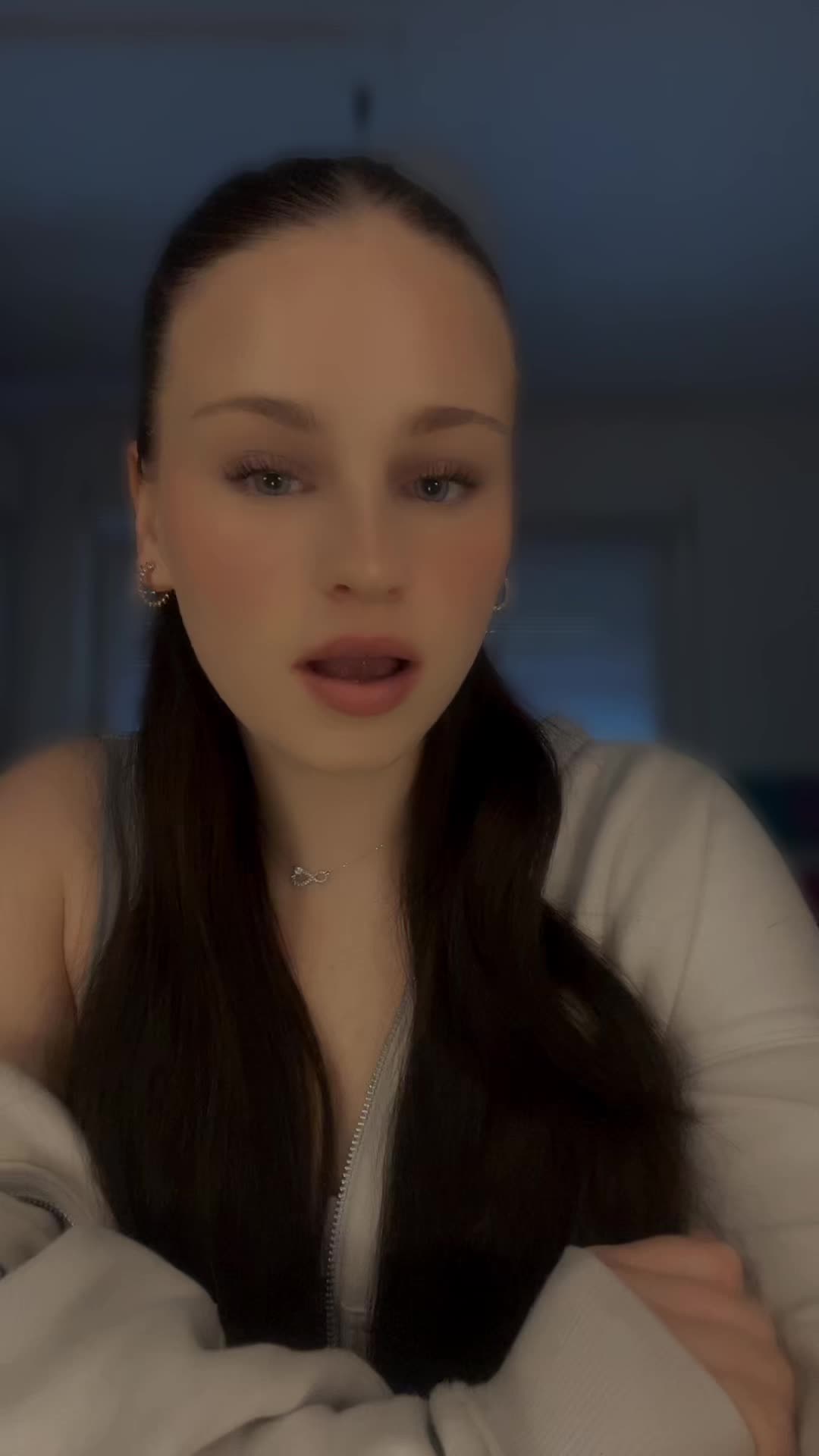 @Lena🦋
