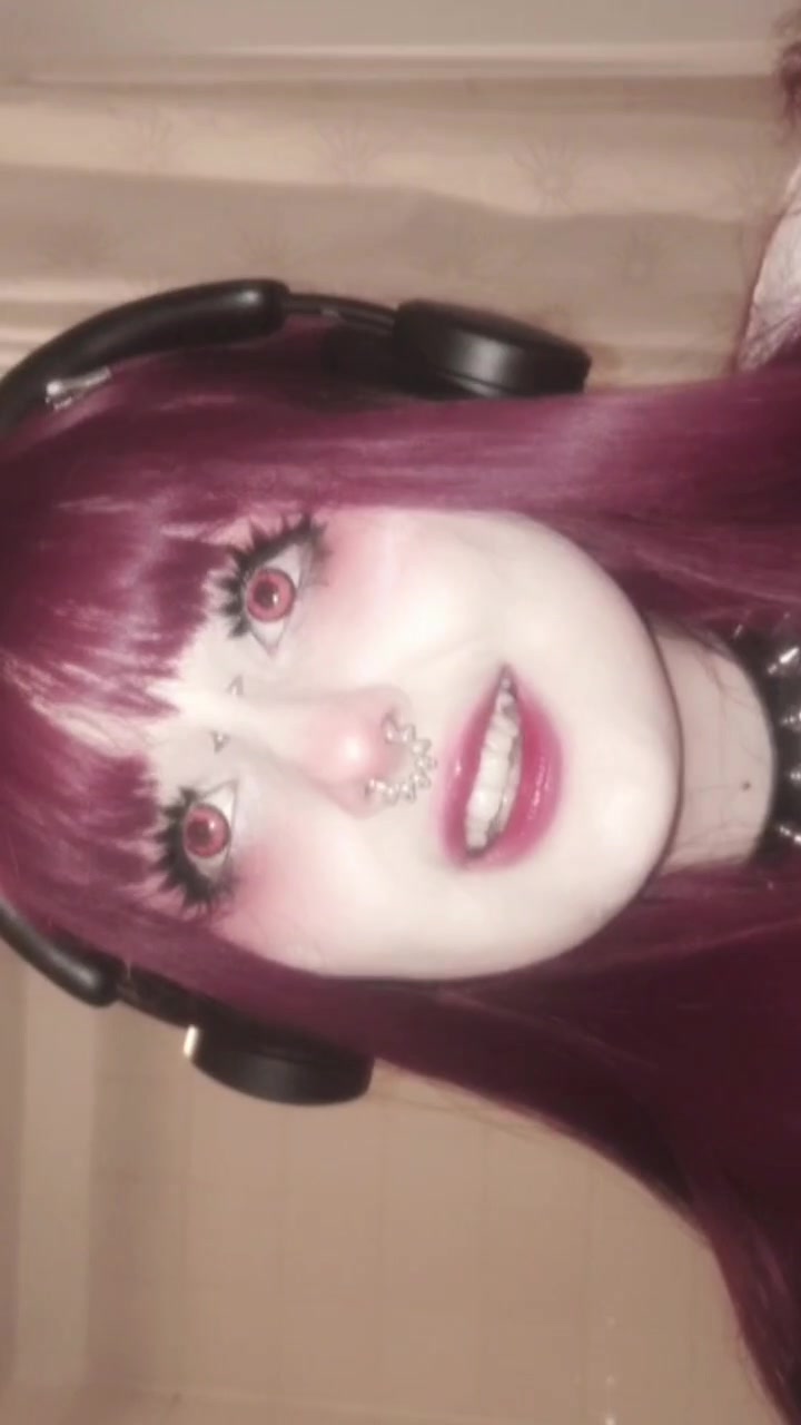 @Skullworm