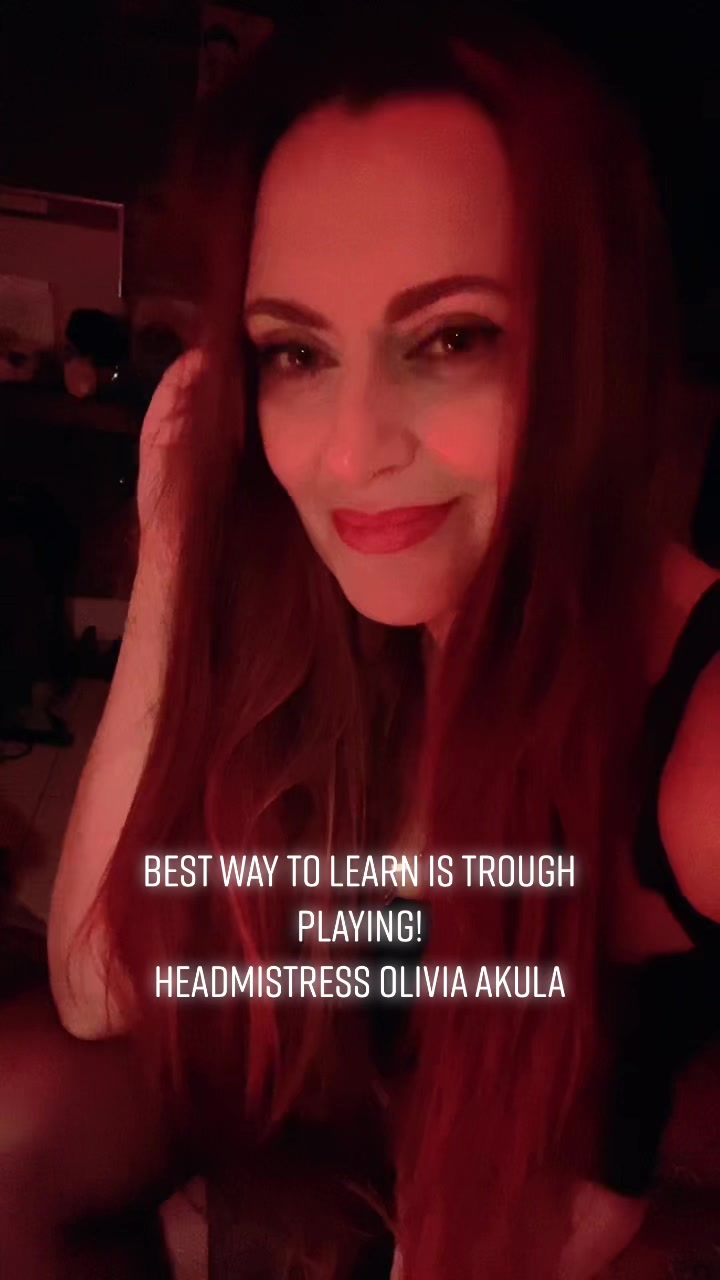 @OliviaAkula