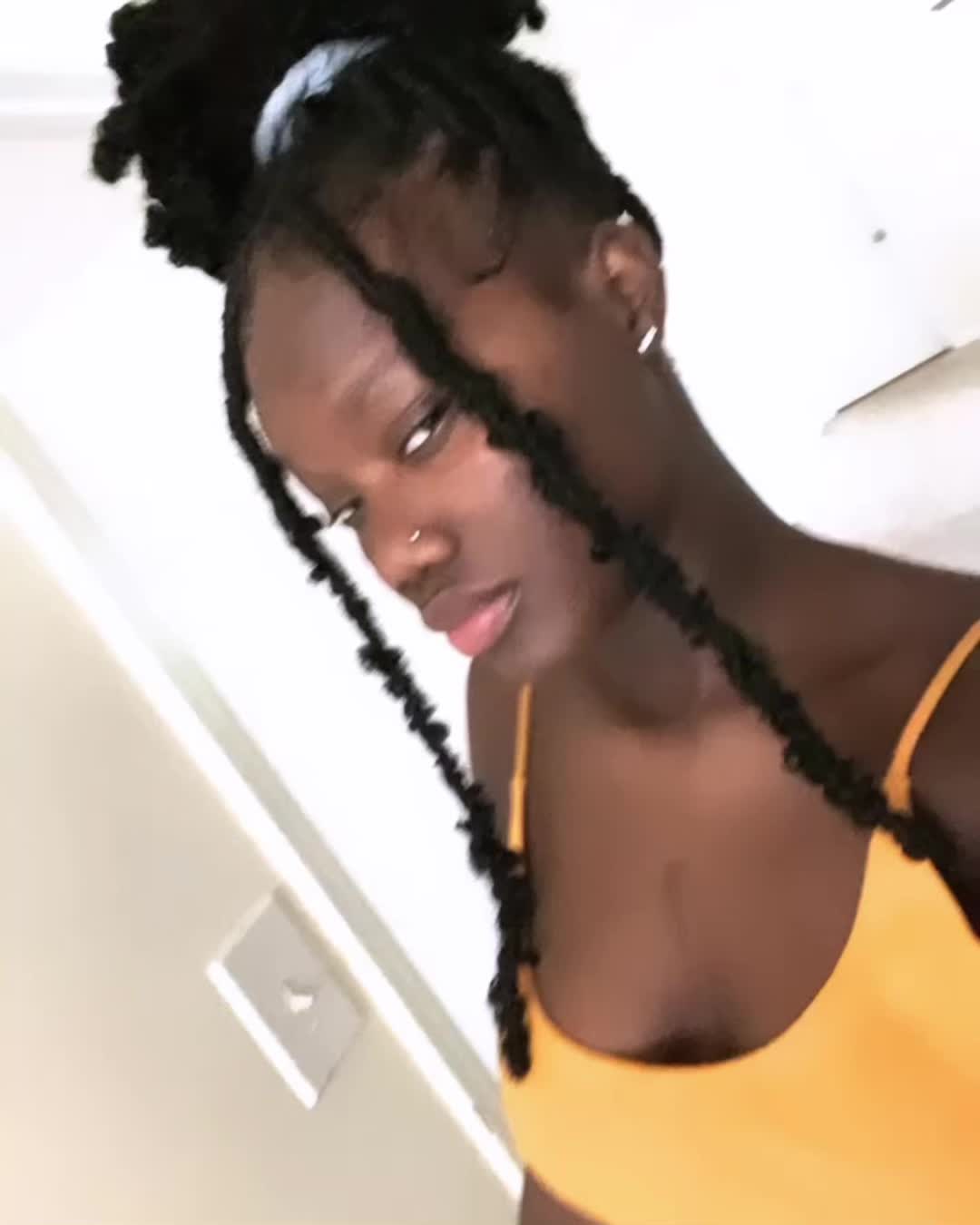 @Koi𖣂
