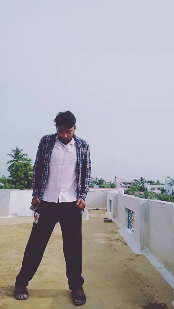 @Actor_Safi