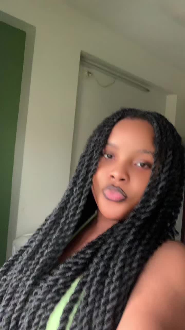 @Manuella✨🌸