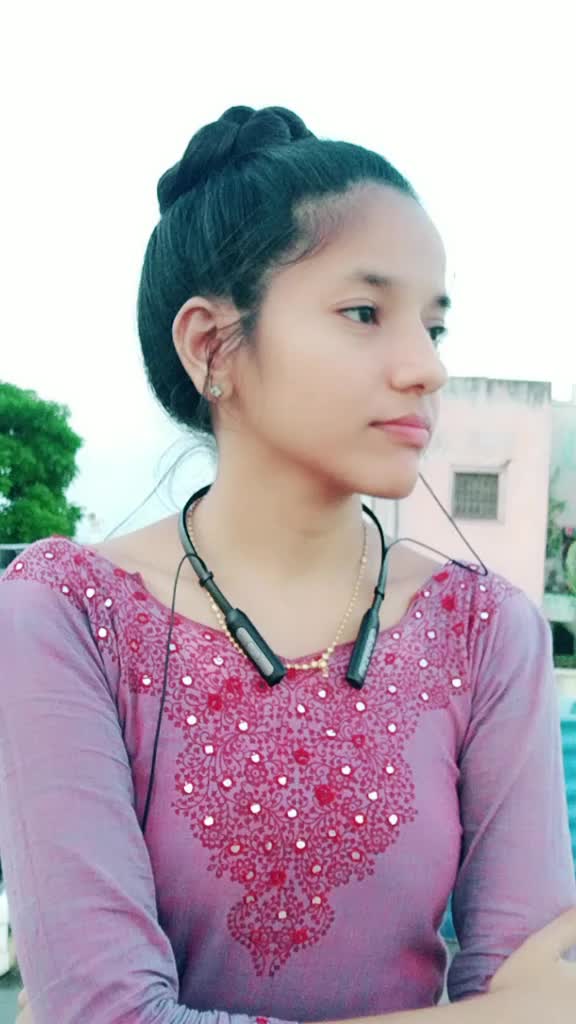 @👑diya👑